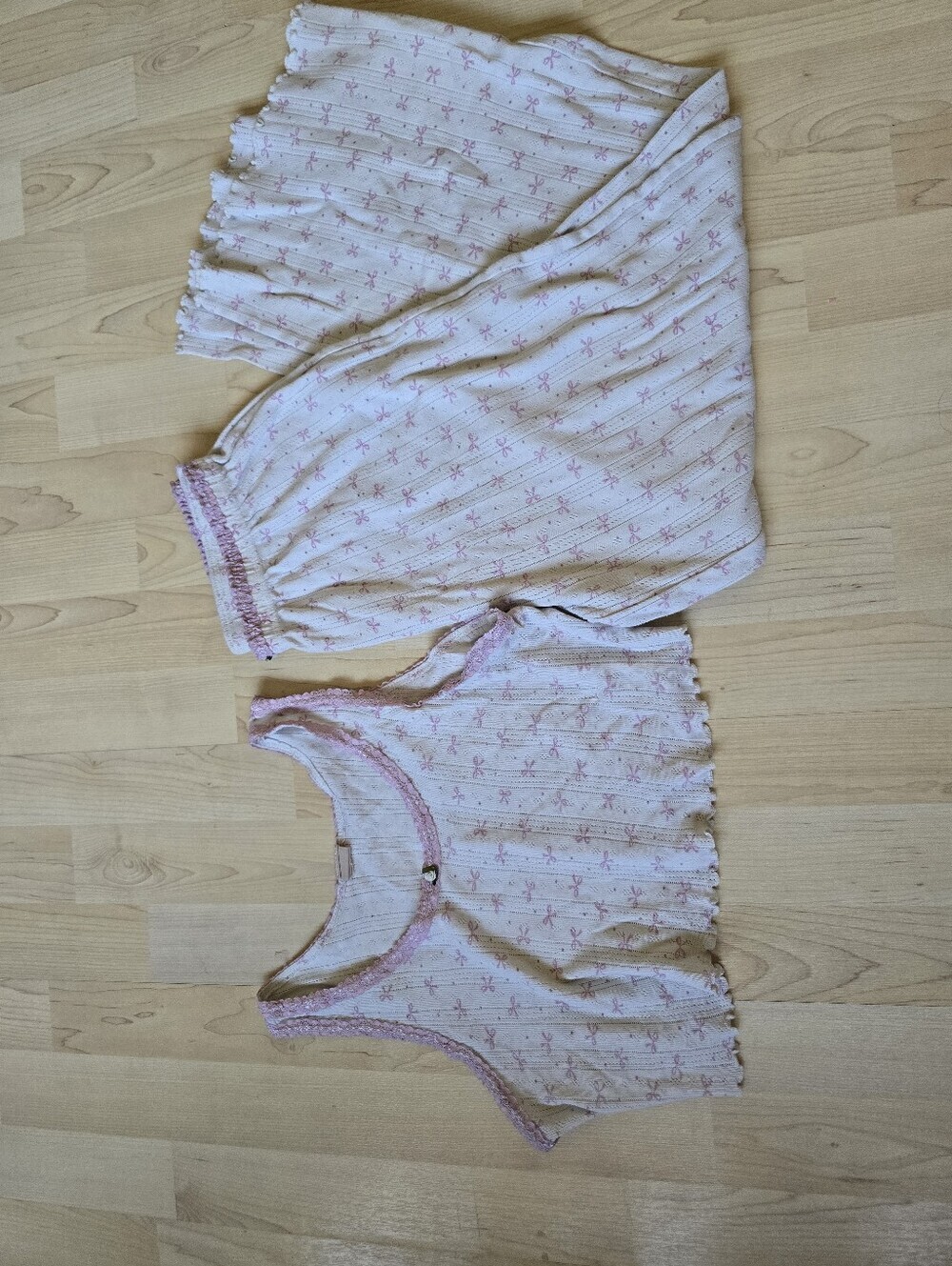 Messy Bun Just Chillin Pink Bow Pajamas Size Medium